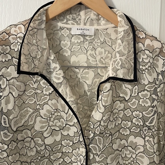 Babaton lace shirt with black trim. - Picture 7 of 8